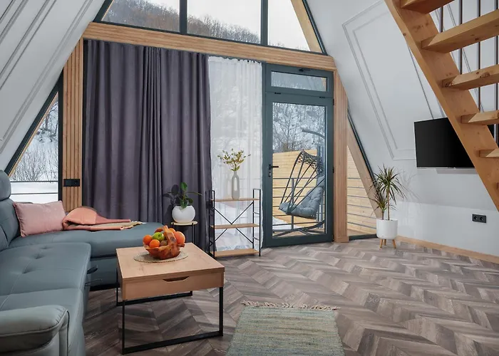 Ari Home Aghveran